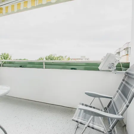 Laatzen 1-3 Bedroom Apartments, 15-20 Min Walk To Exhibition, Free Wifi 아파트