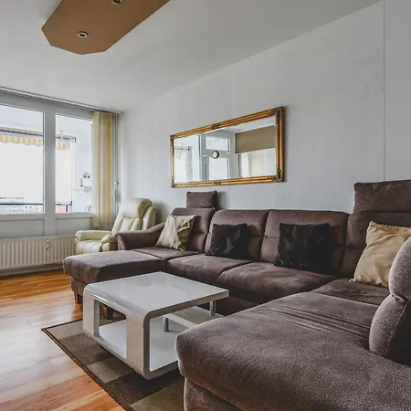 Laatzen 1-3 Bedroom Apartments, 15-20 Min Walk To Exhibition, Free Wifi * 하노버