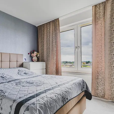 Laatzen 1-3 Bedroom Apartments, 15-20 Min Walk To Exhibition, Free Wifi 아파트