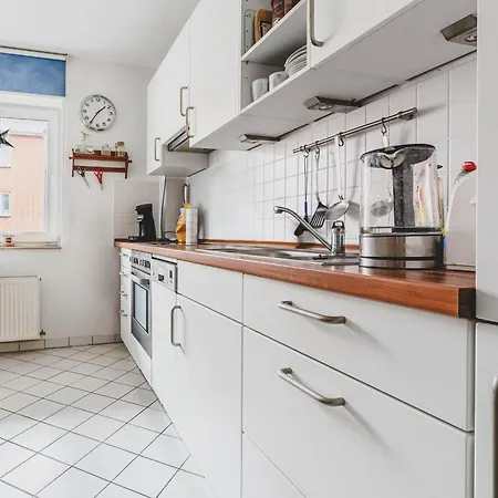 Appartement Laatzen 1-3 Bedroom Apartments, 15-20 Min Walk To Exhibition, Free Wifi Hanovre