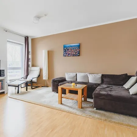 Appartement Laatzen 1-3 Bedroom Apartments, 15-20 Min Walk To Exhibition, Free Wifi Hanovre