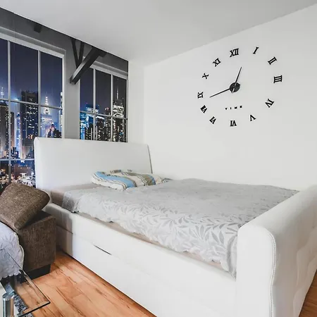 Laatzen 1-3 Bedroom Apartments, 15-20 Min Walk To Exhibition, Free Wifi Hanovre